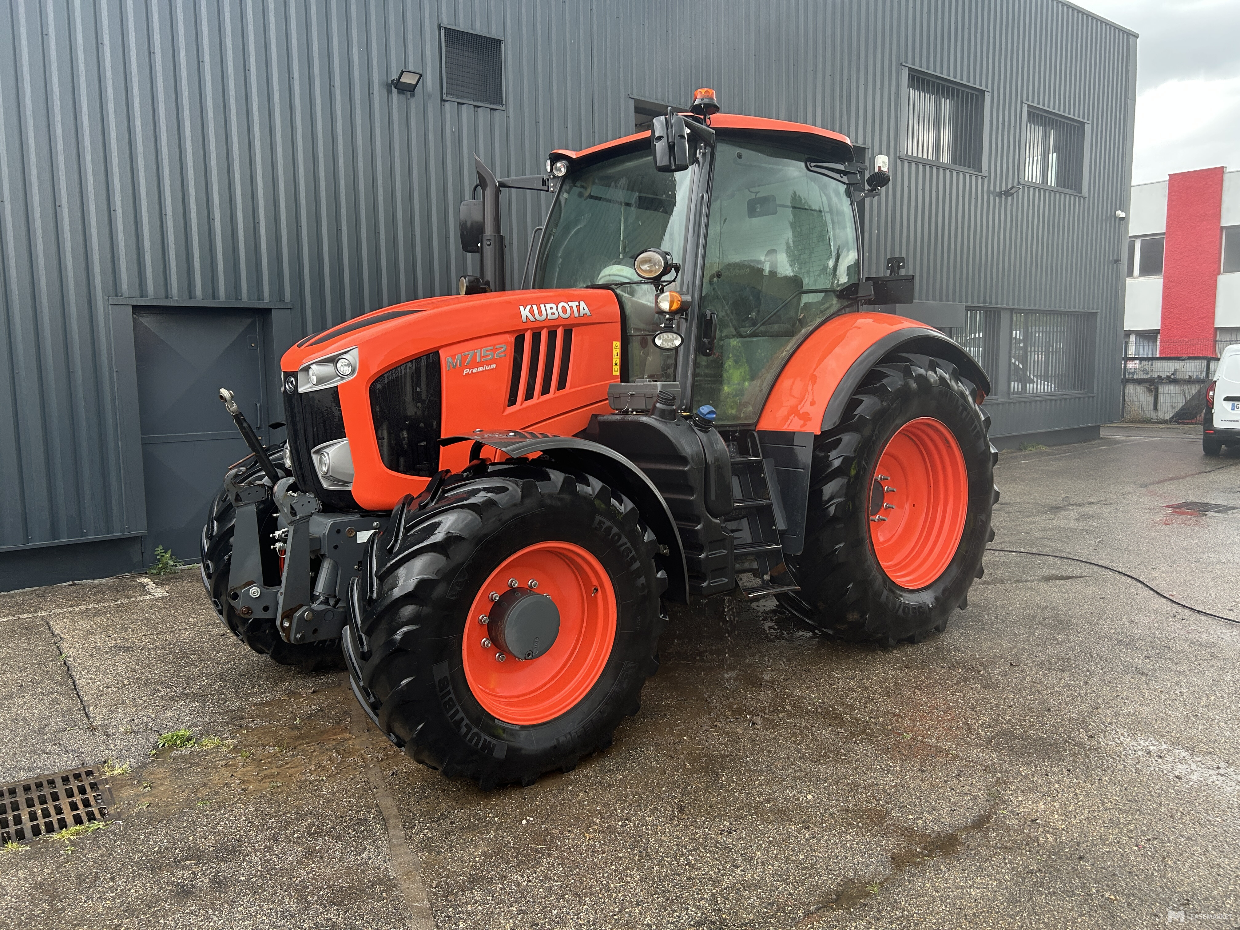 TRACTEUR KUBOTA M7-152