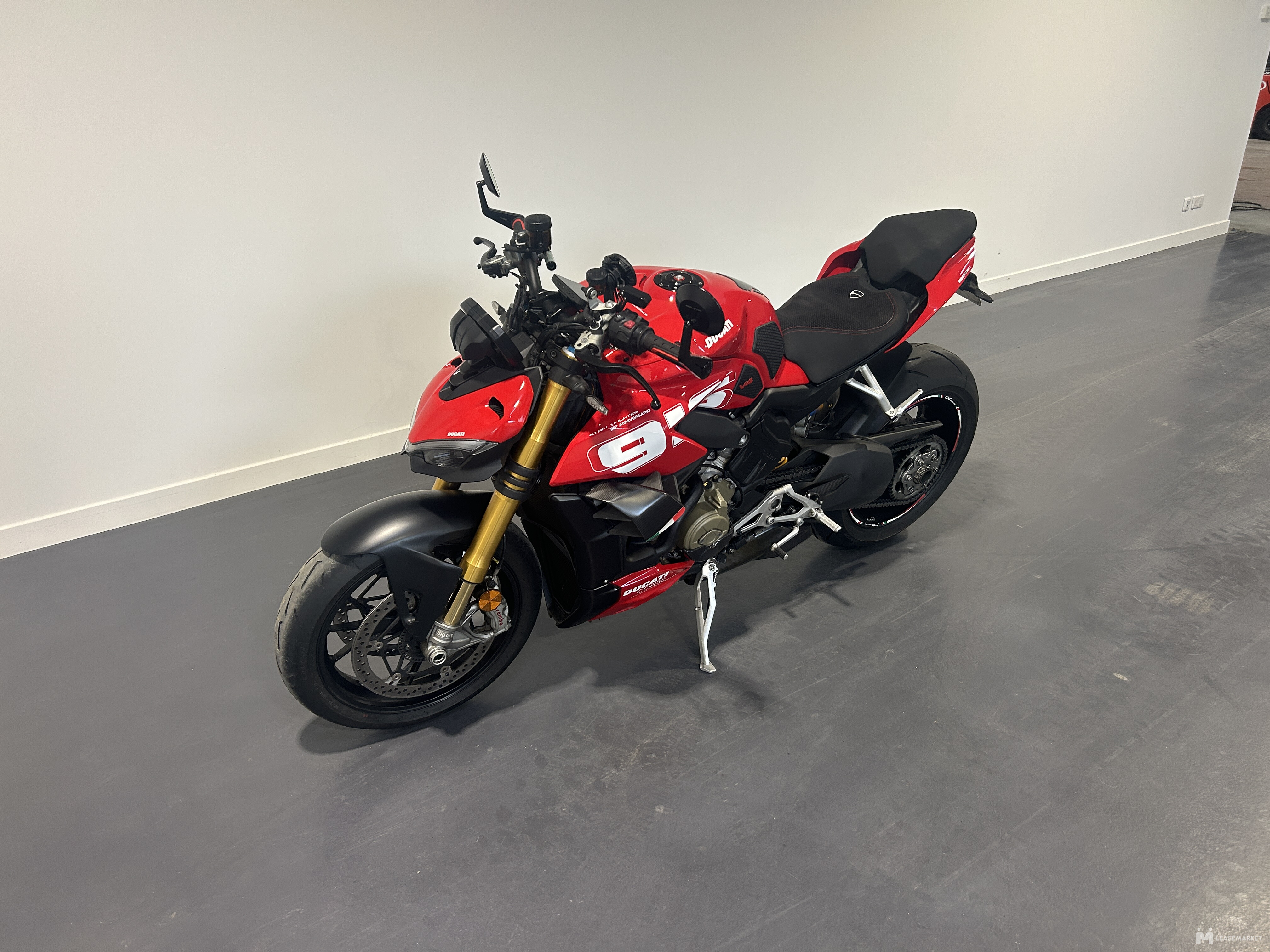 DUCATI Streetfighter V4 S