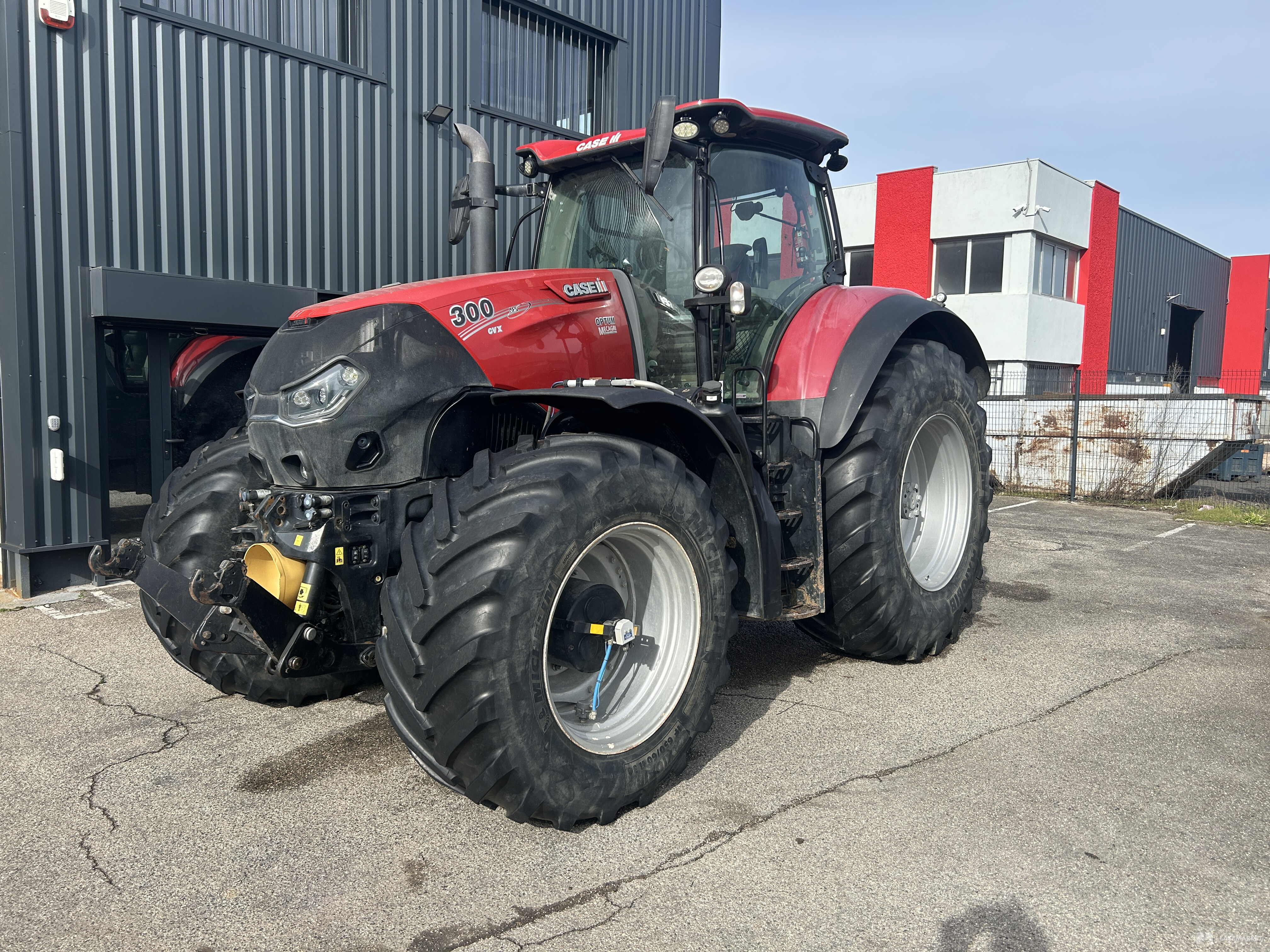 TRACTEUR CASE IH OPTUM CVX 300