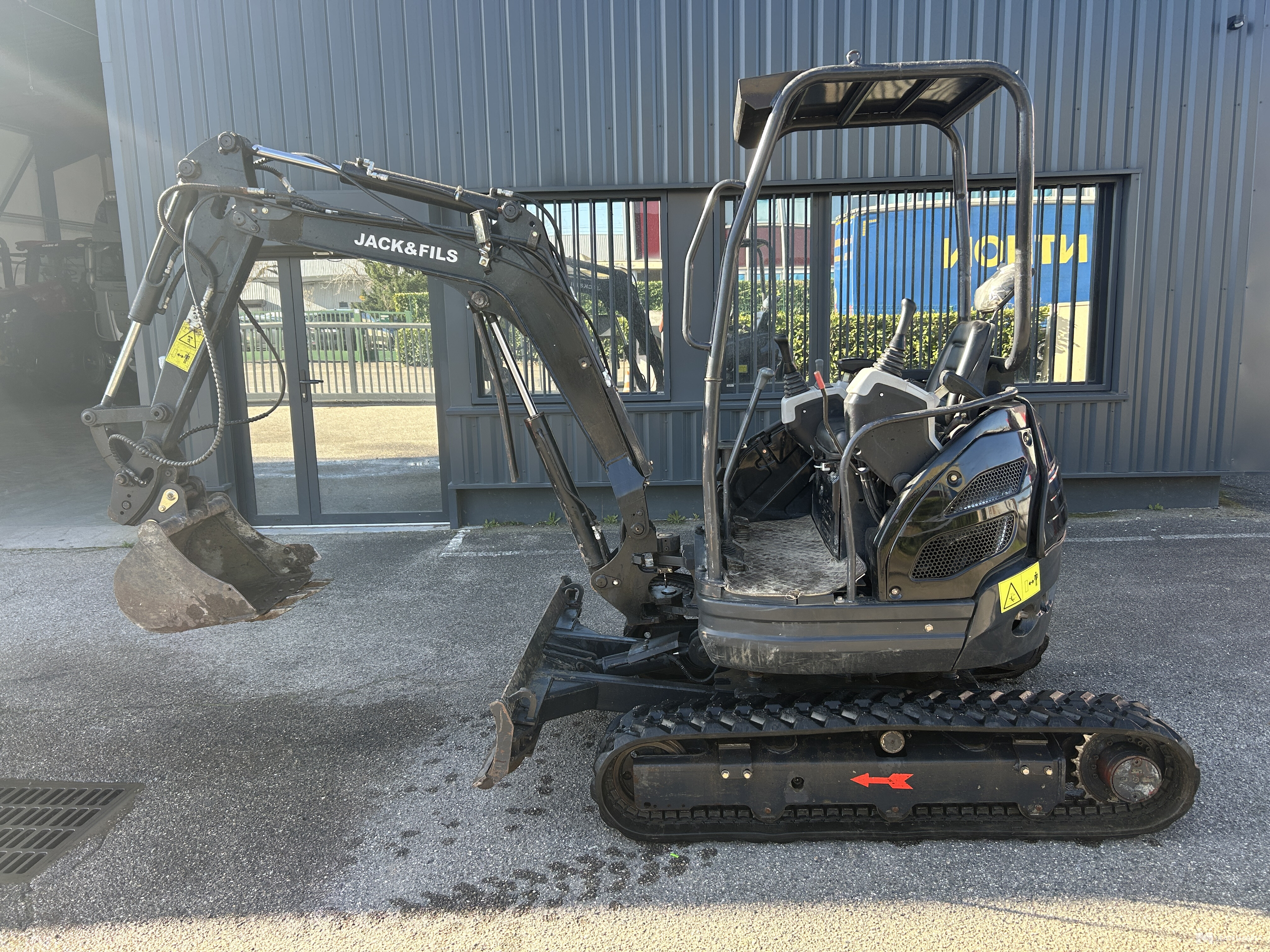 MINI PELLE JACK ET FILS JF26 2.6T