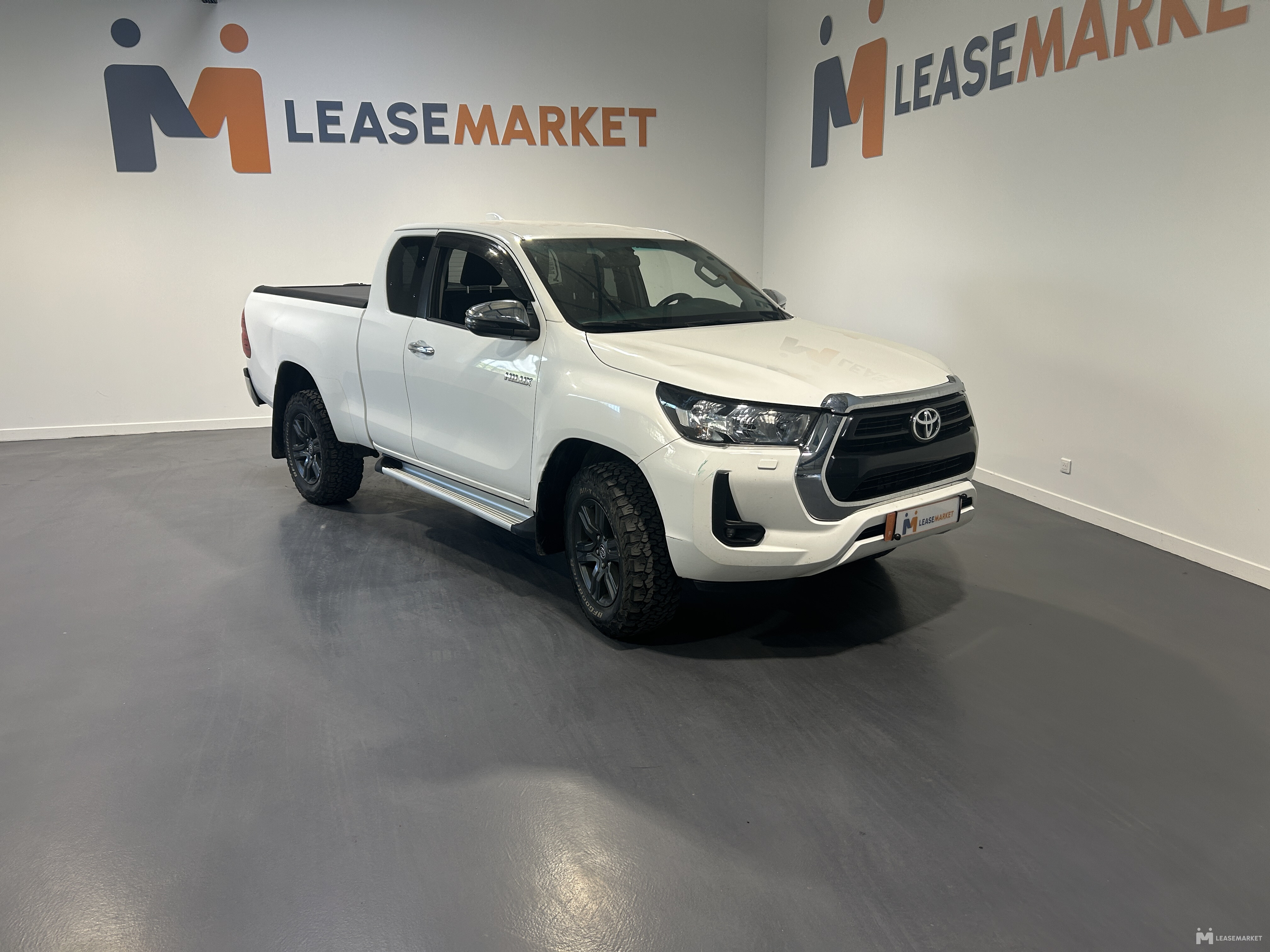 TOYOTA HILUX 2.8 D-4D X-tra Cabine invincible